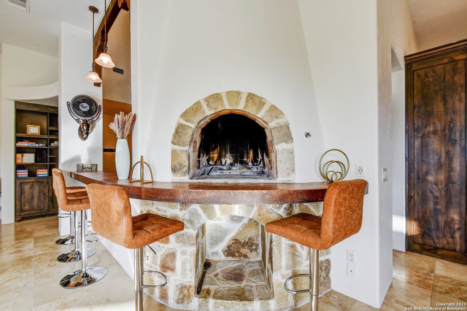 main property photo 14