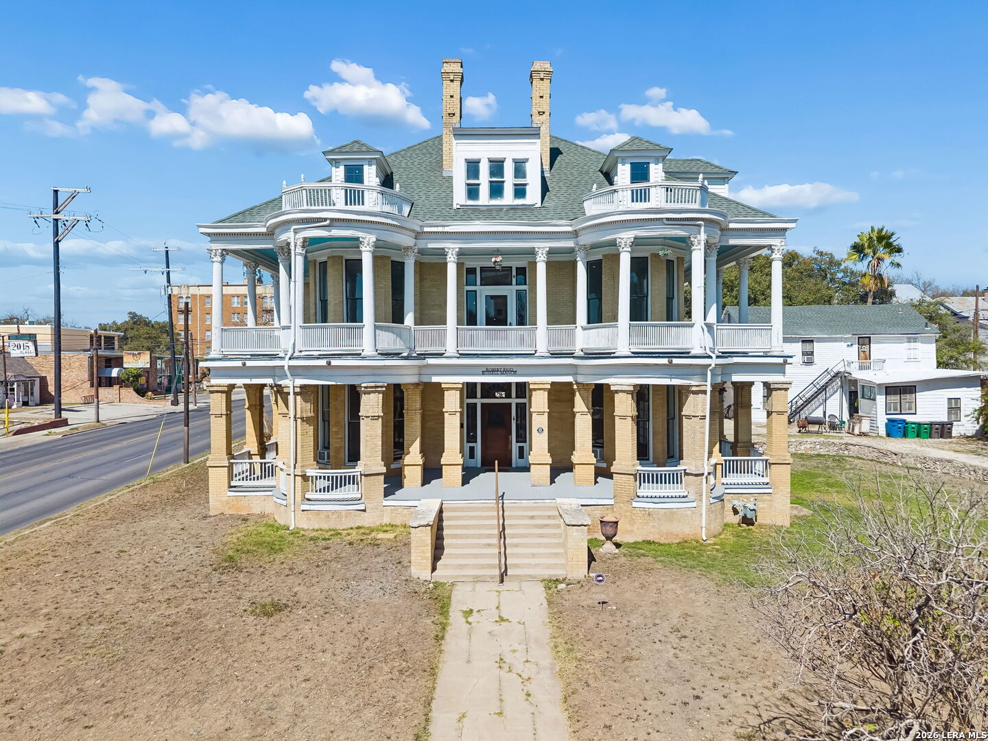main property photo 1