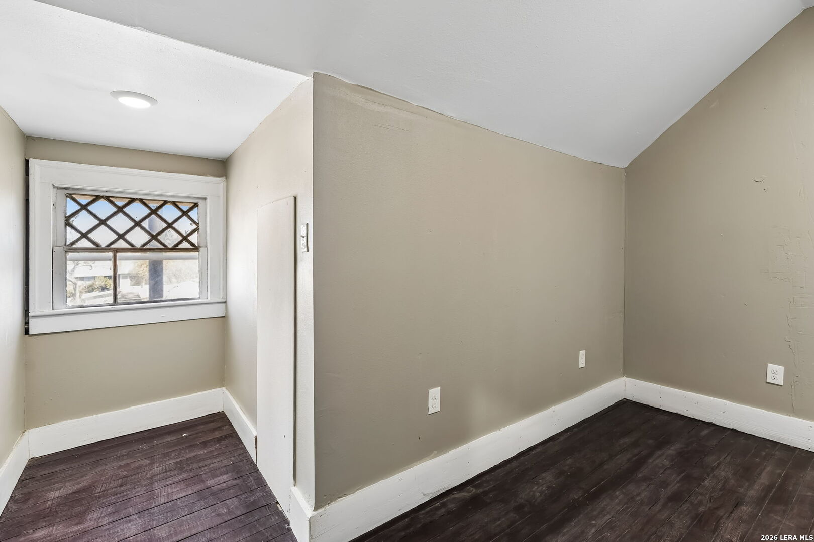 main property photo 64