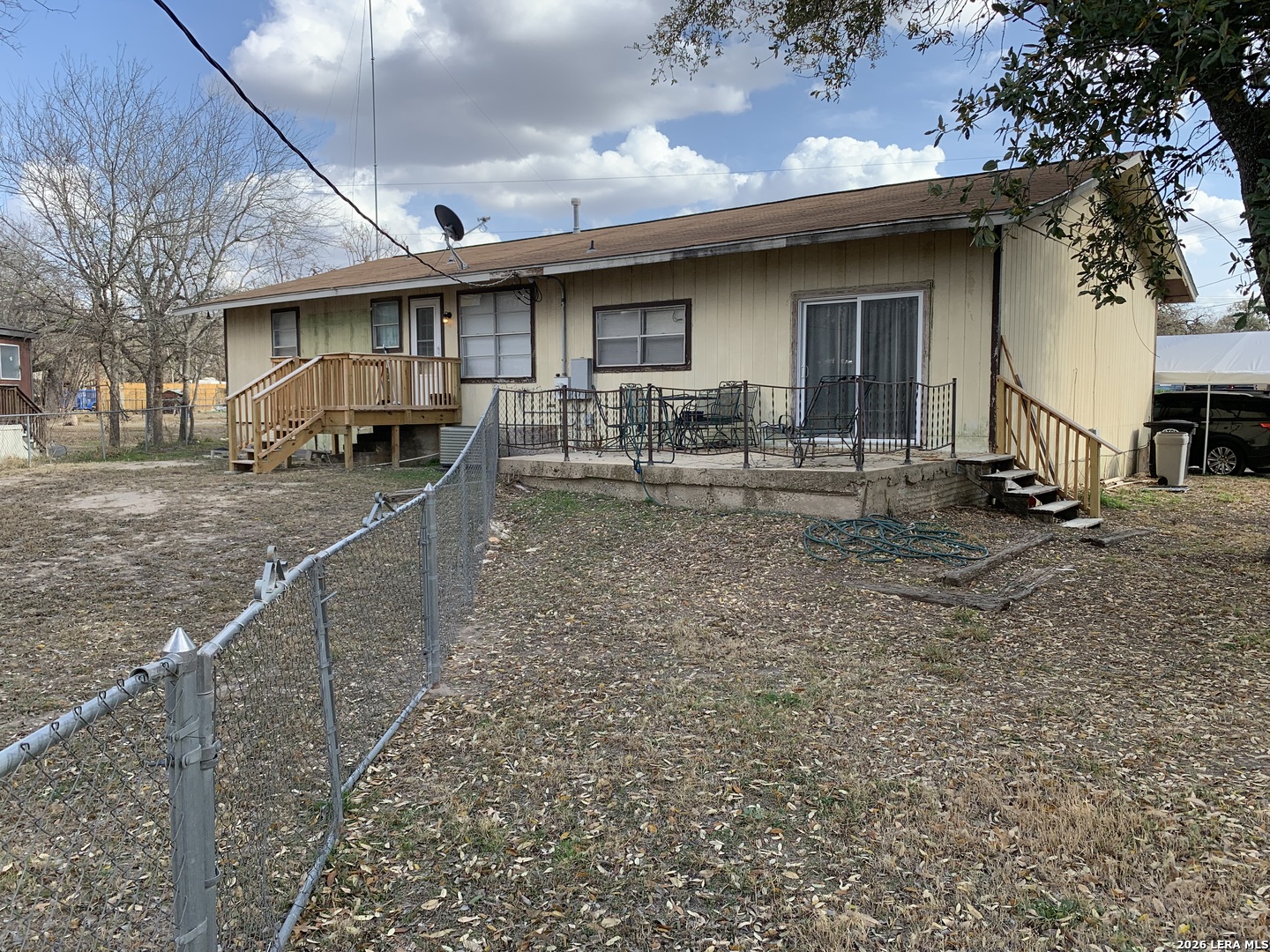 main property photo 8