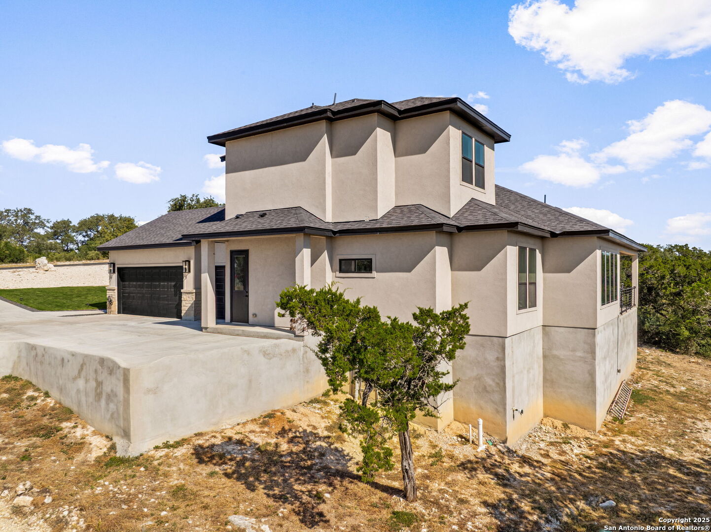 main property photo 42