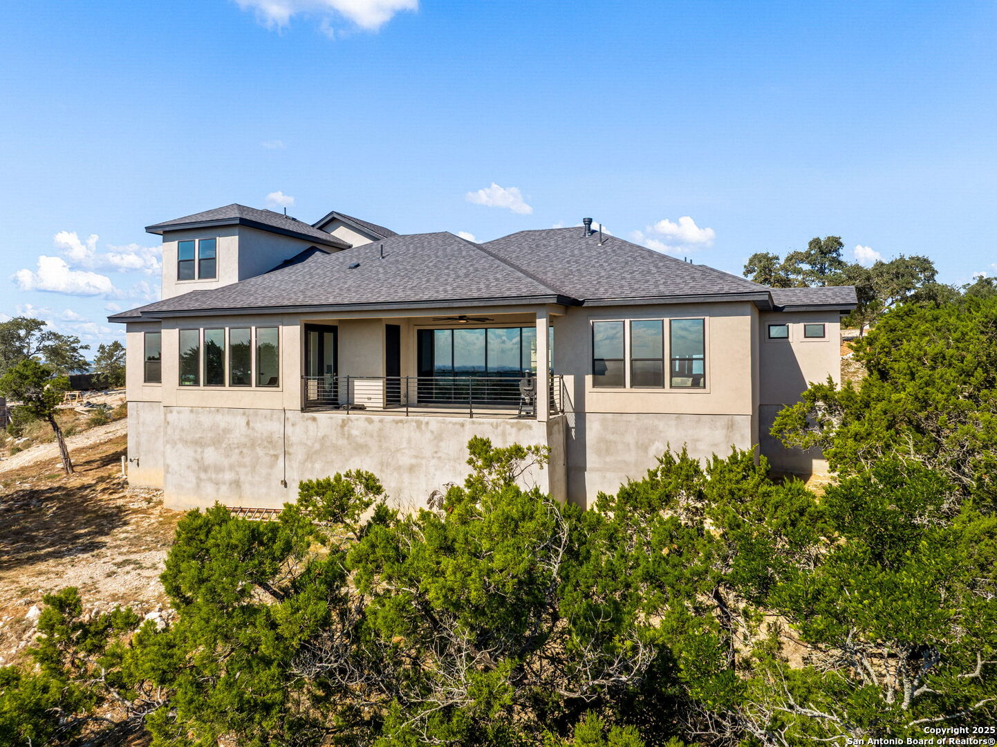 main property photo 44