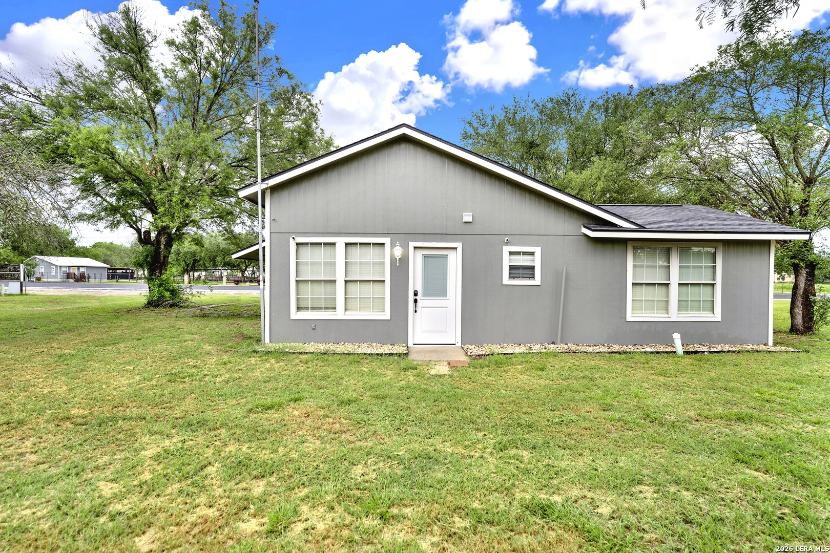 main property photo 32