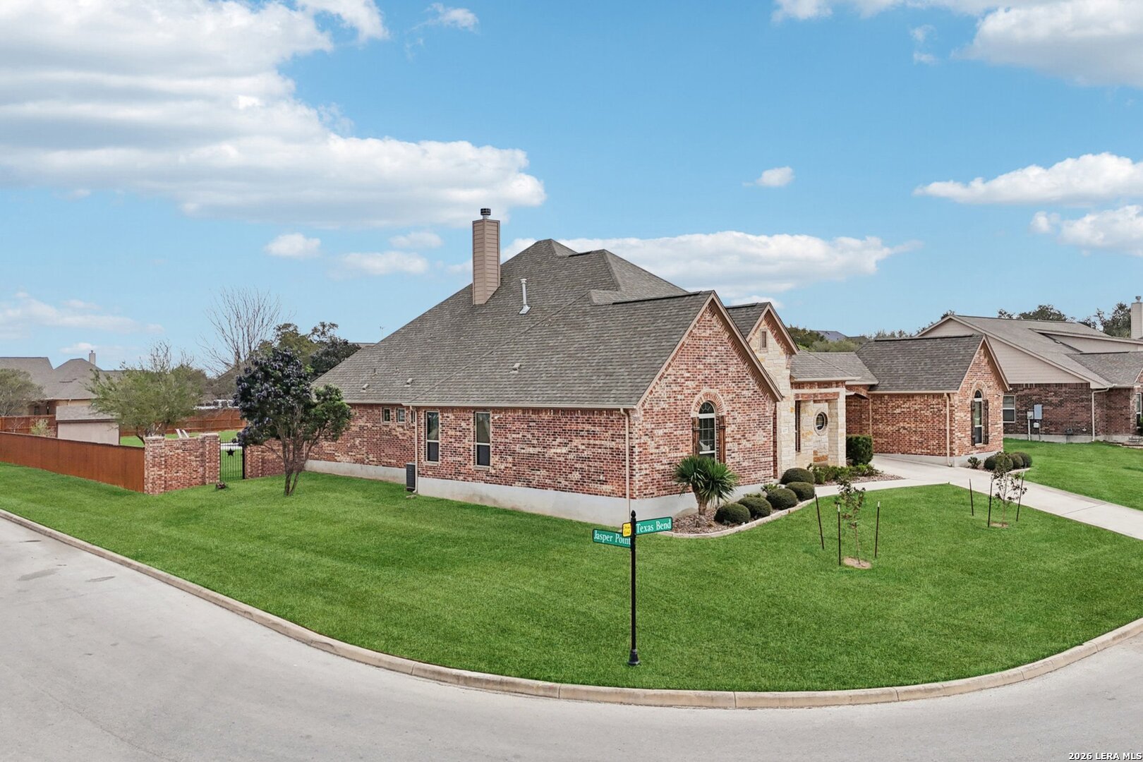 main property photo 45