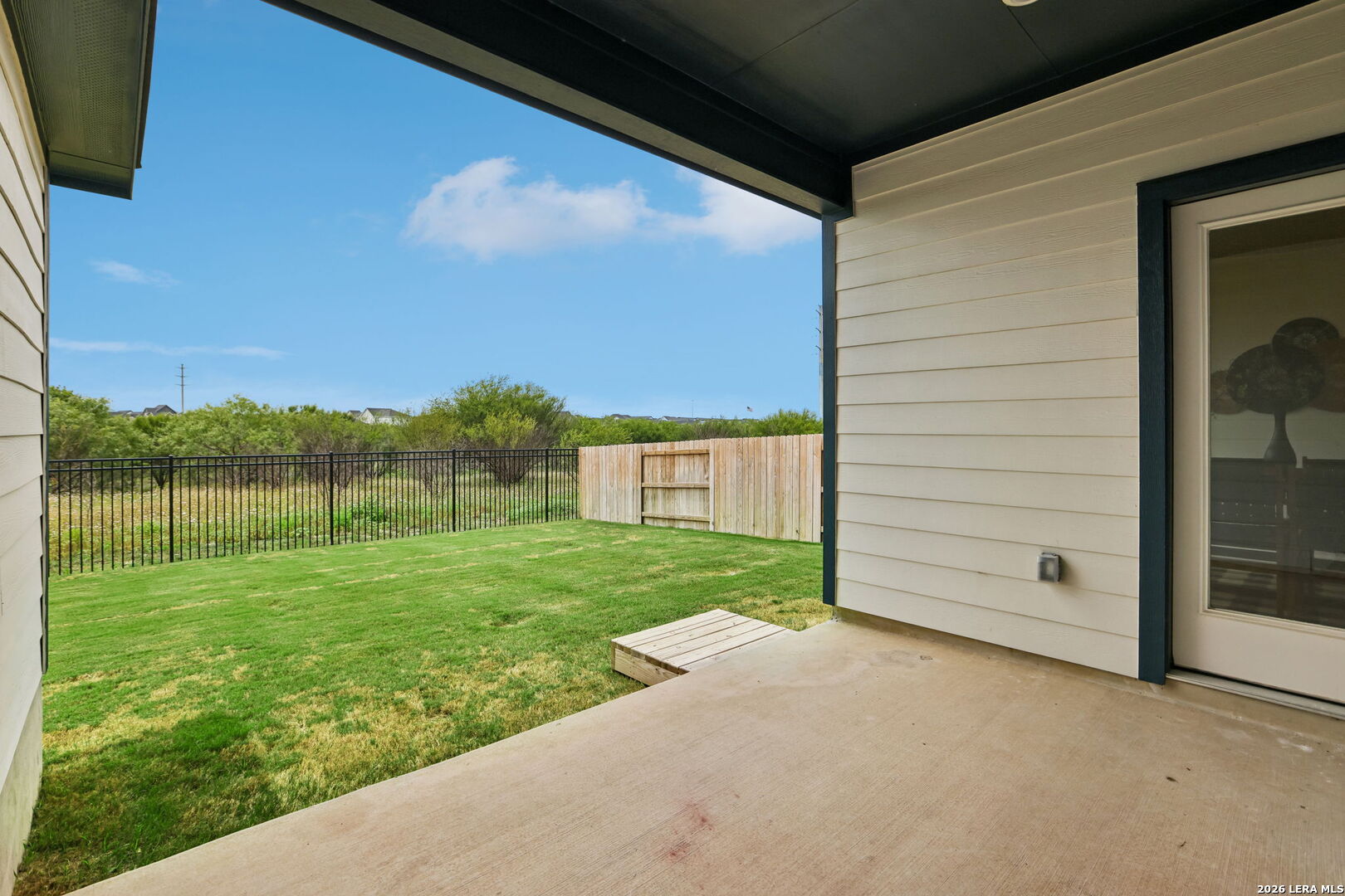 main property photo 29
