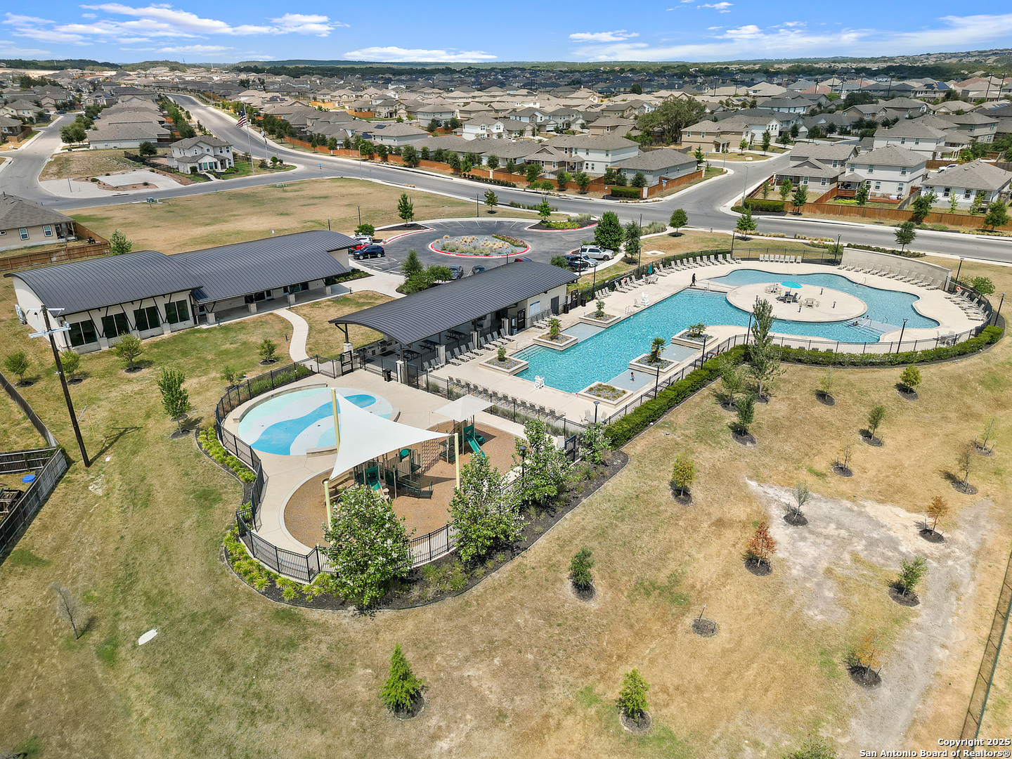 main property photo 30