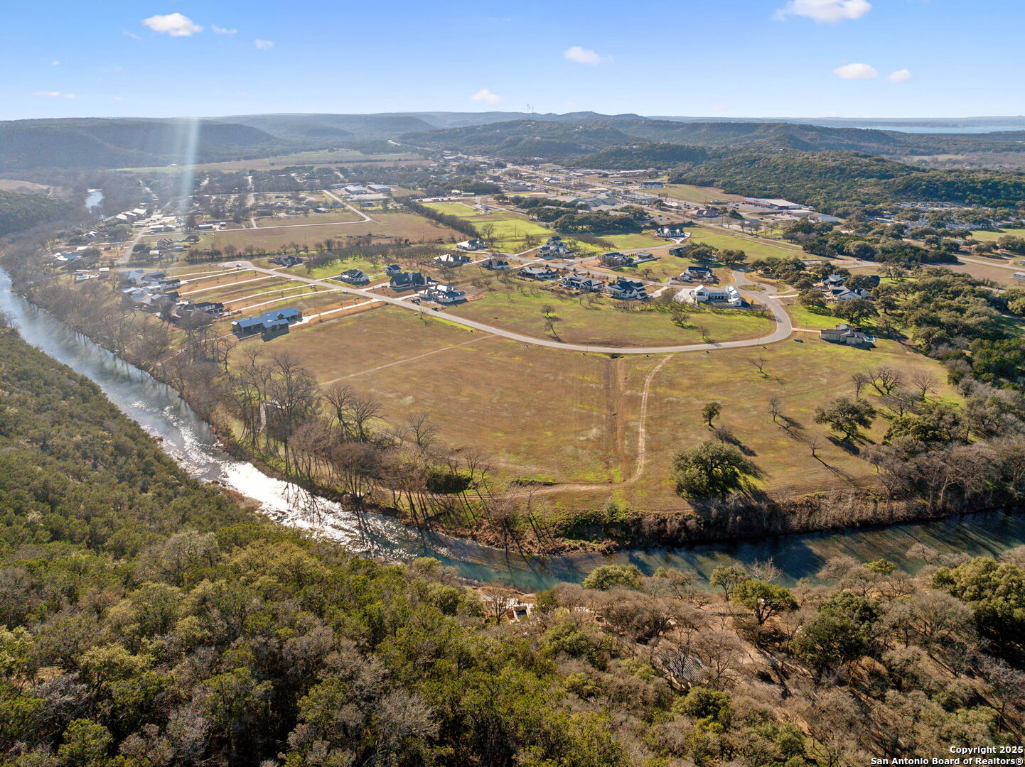main property photo 11