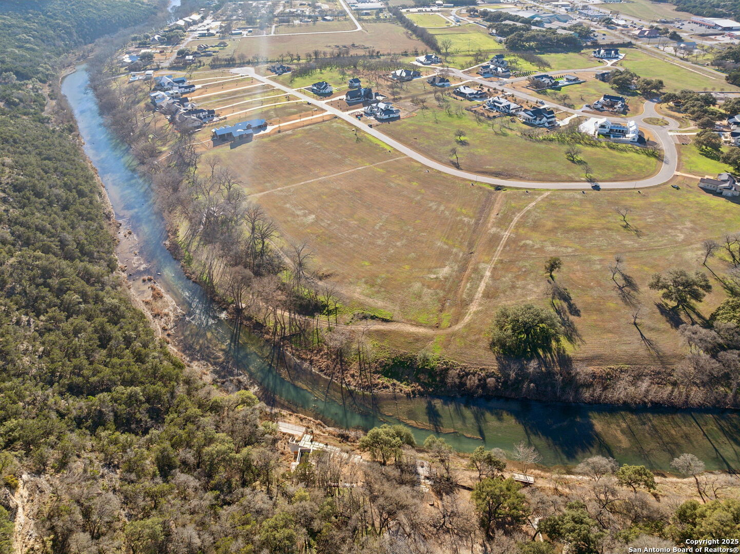 main property photo 12