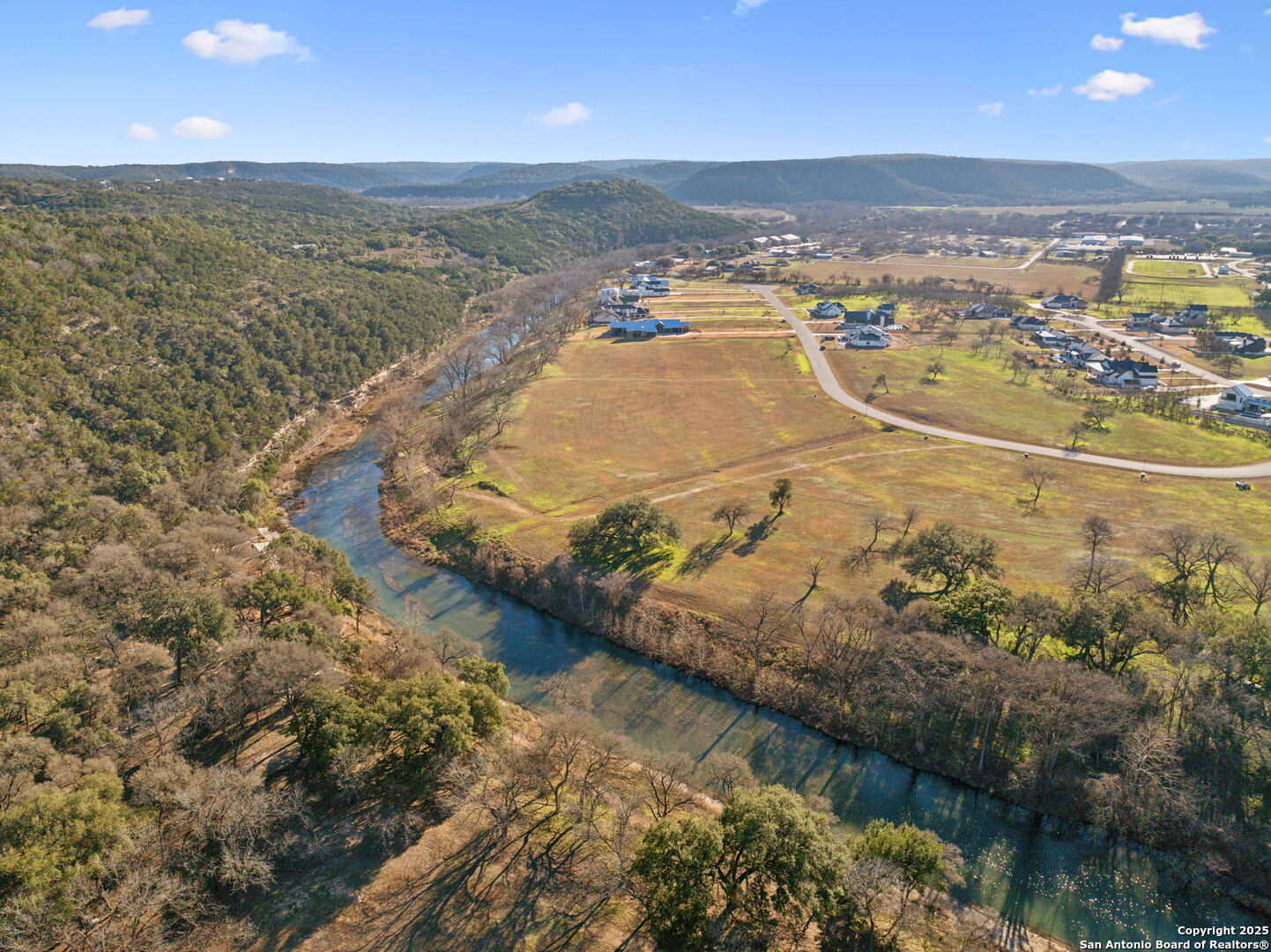 main property photo 14