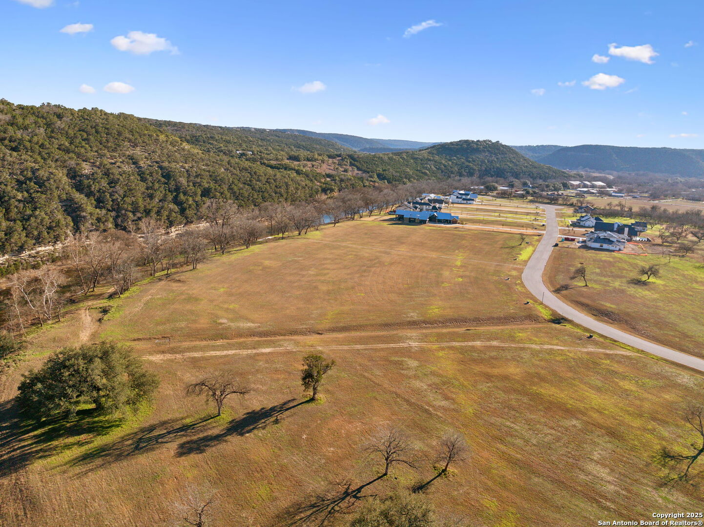 main property photo 19