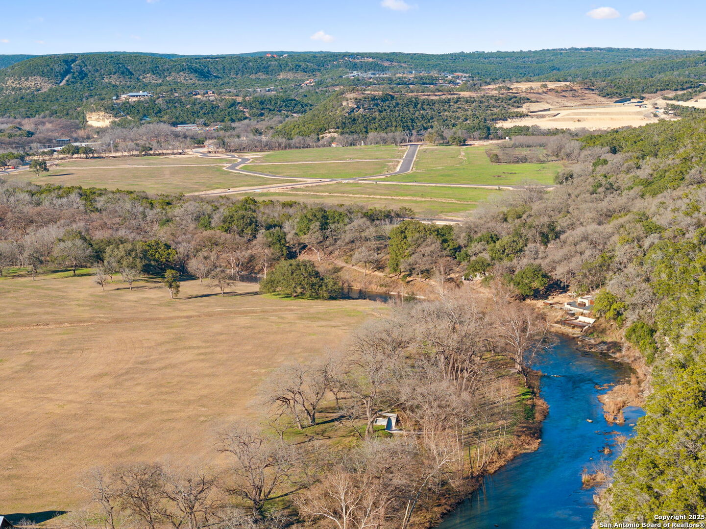main property photo 4
