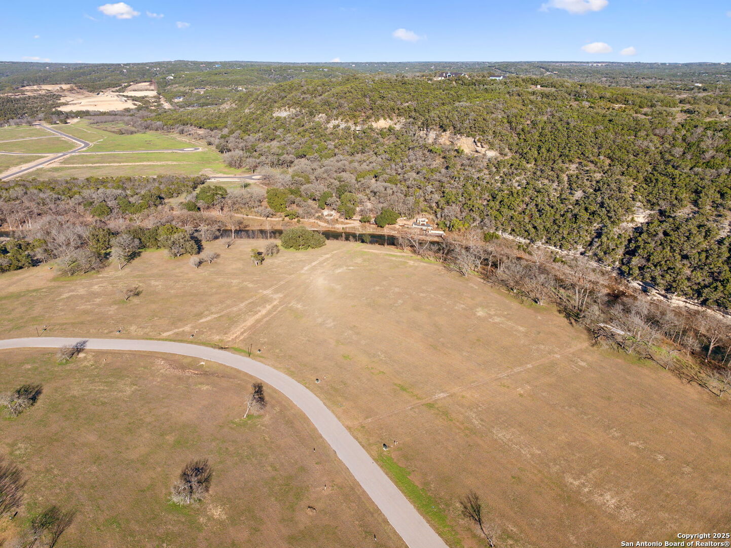 main property photo 8