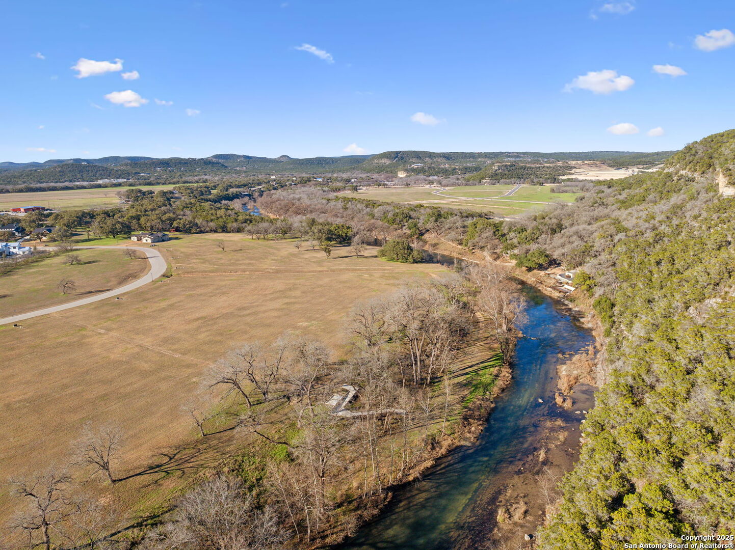 main property photo 9