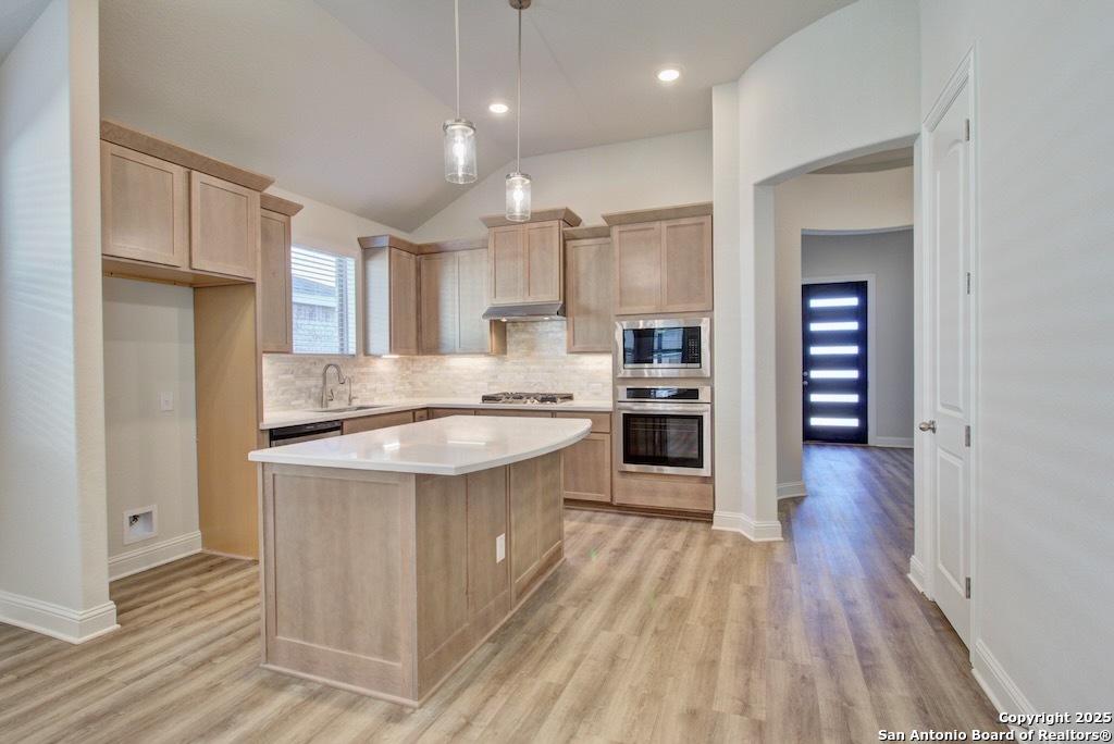 main property photo 3