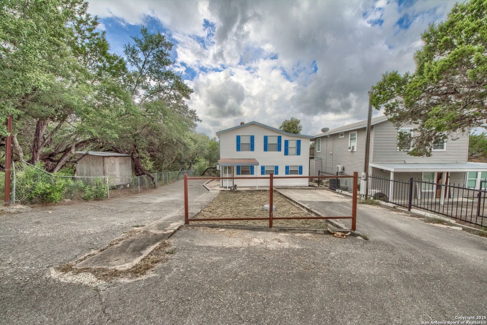 main property photo 1