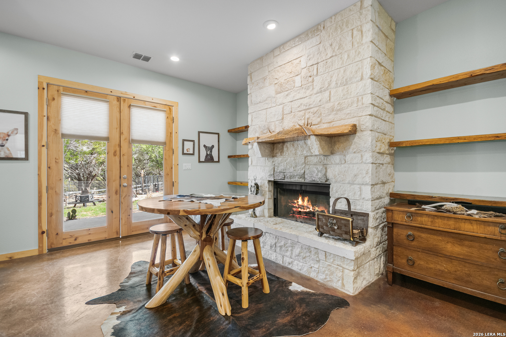 main property photo 17