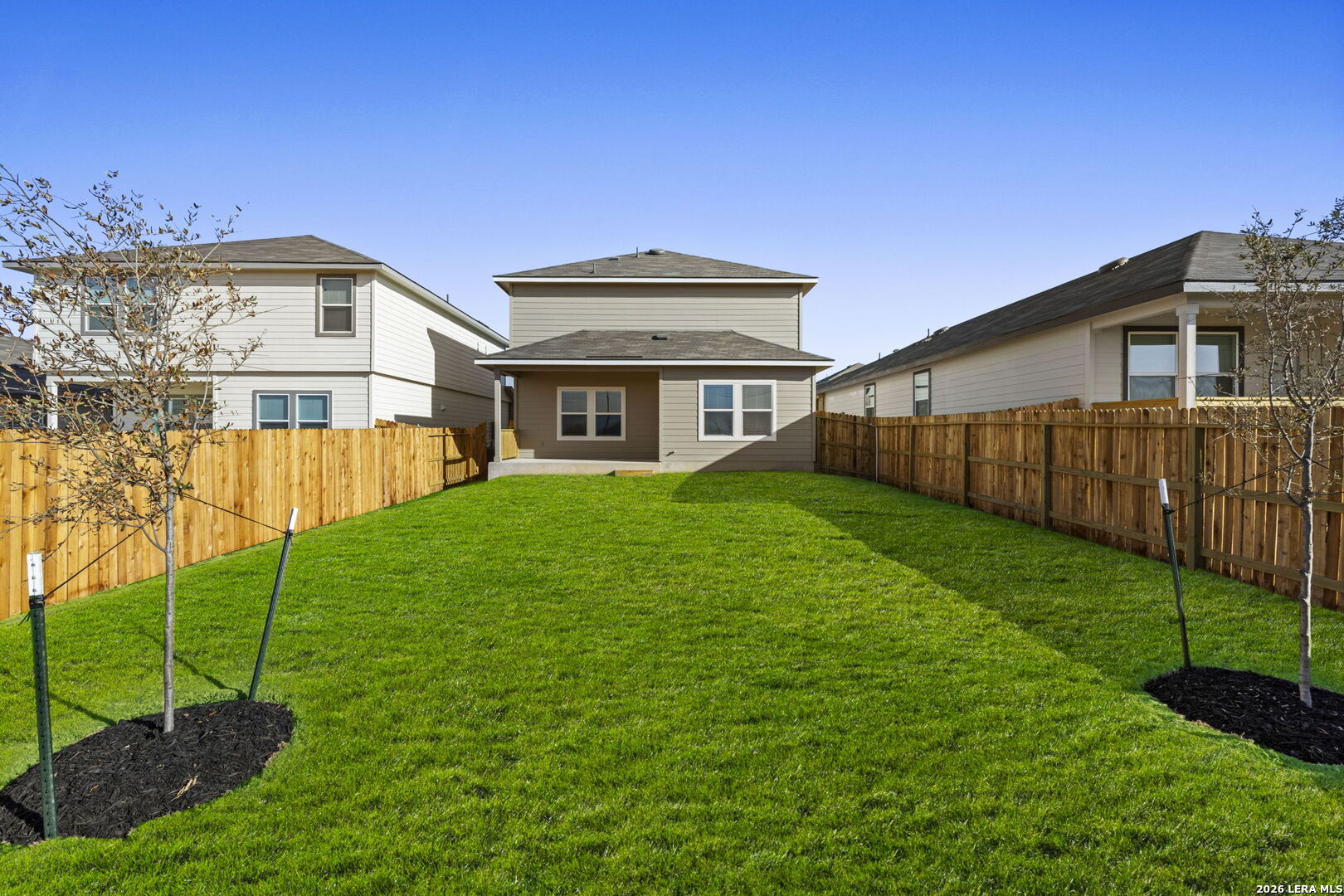 main property photo 23