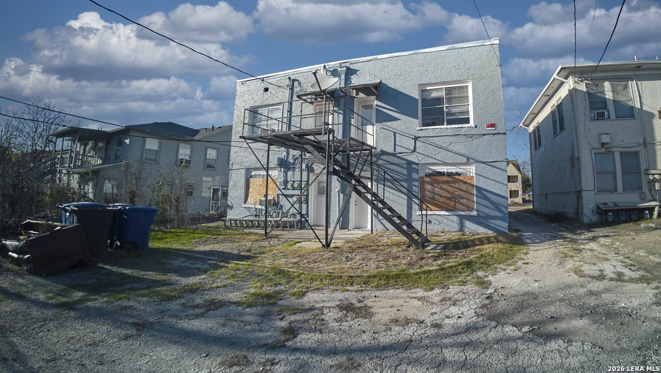 main property photo 36
