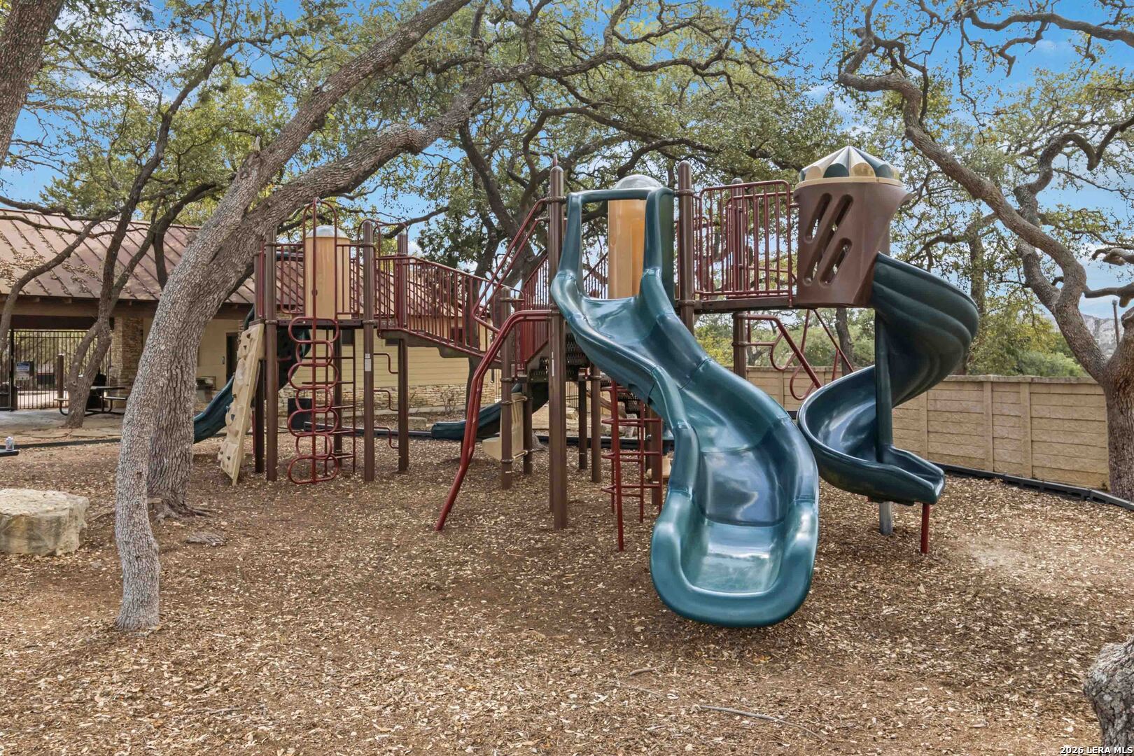 main property photo 46