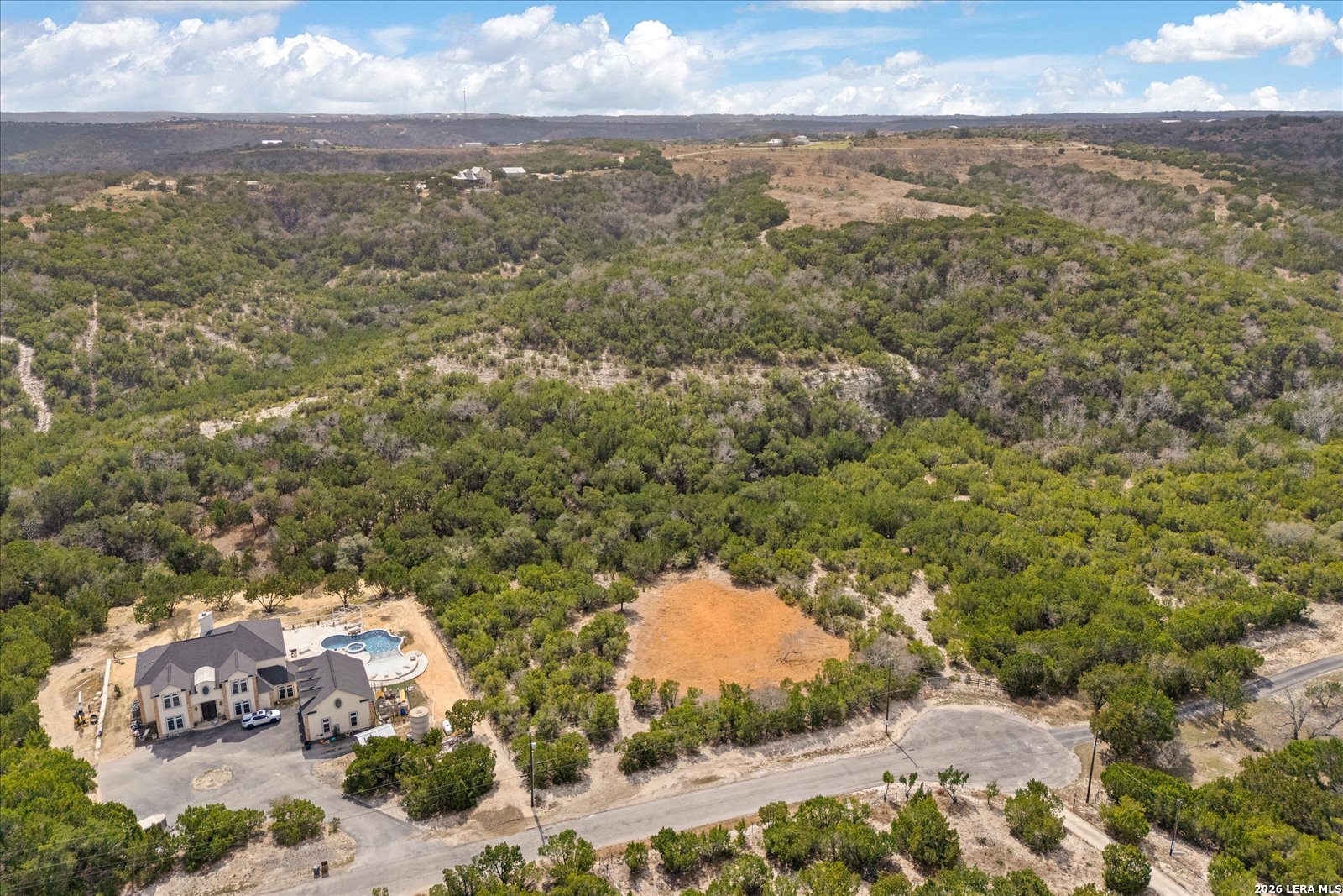main property photo 29