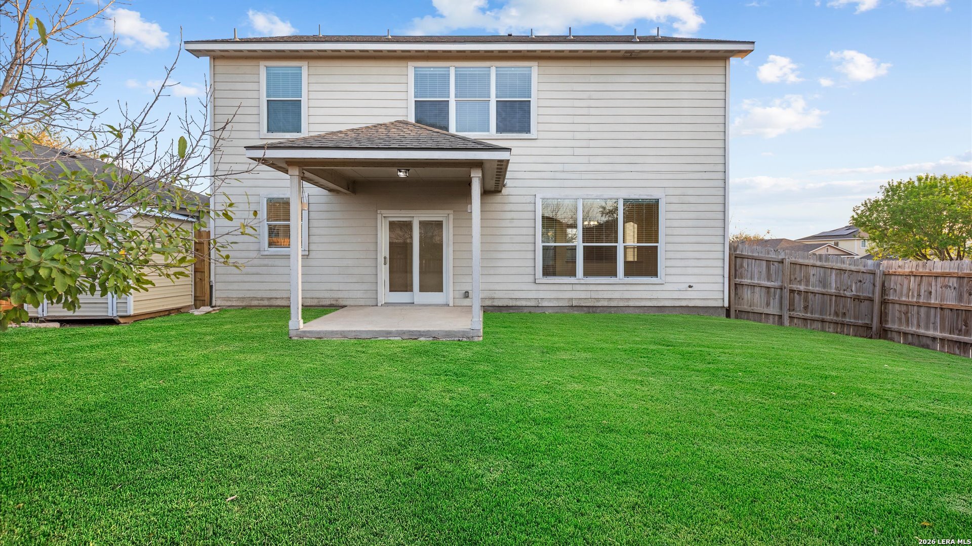 main property photo 18