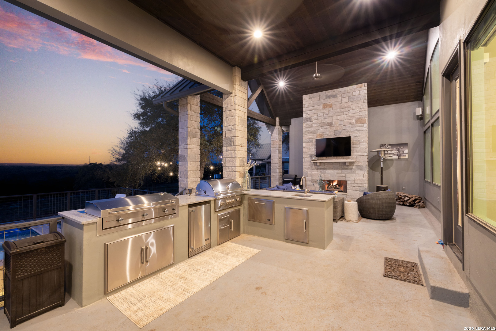 main property photo 46