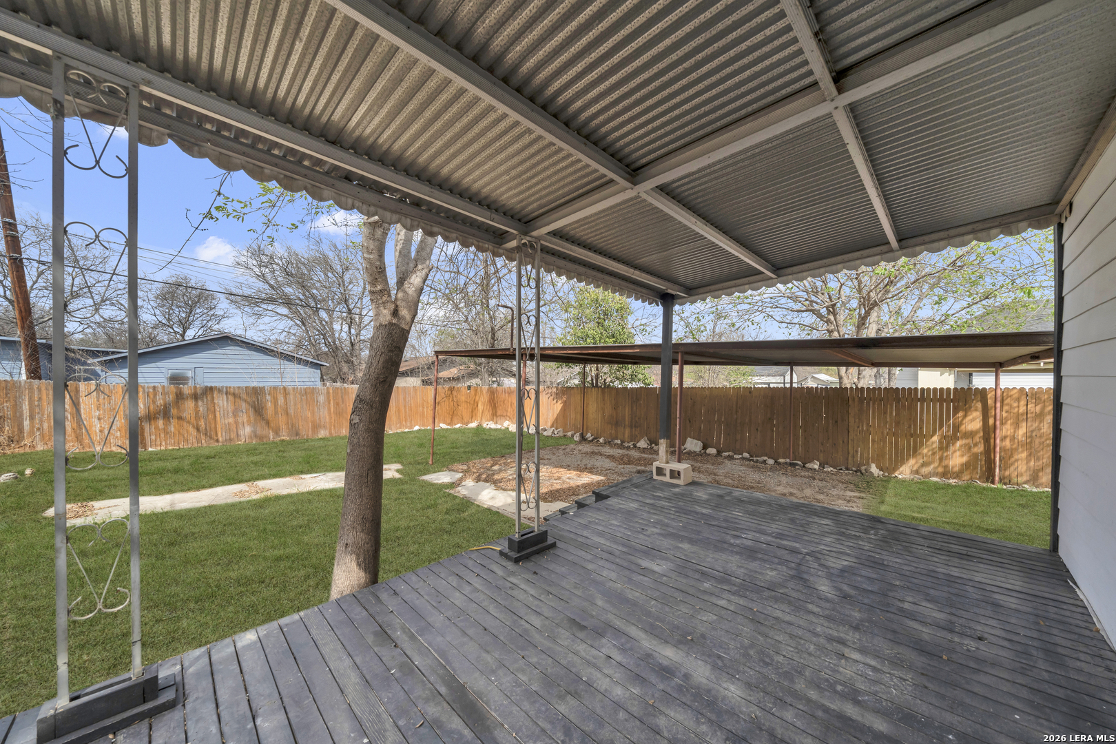 main property photo 20