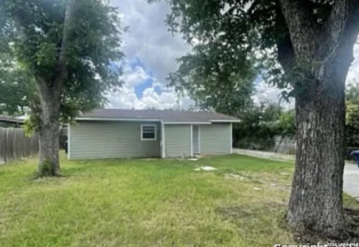 main property photo 8