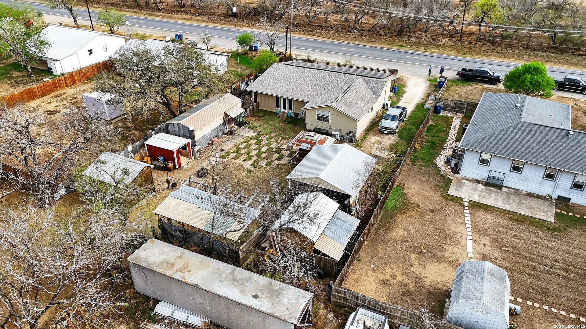 main property photo 39