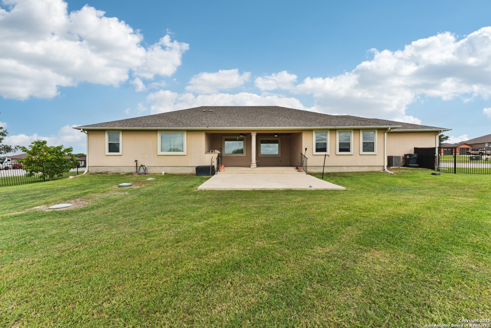 main property photo 38