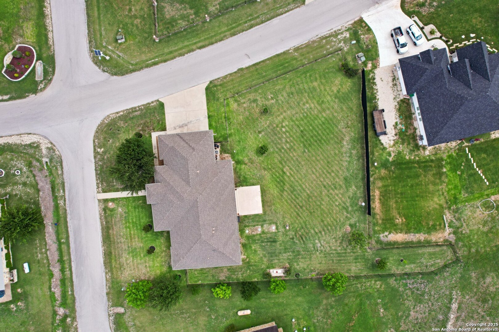 main property photo 47