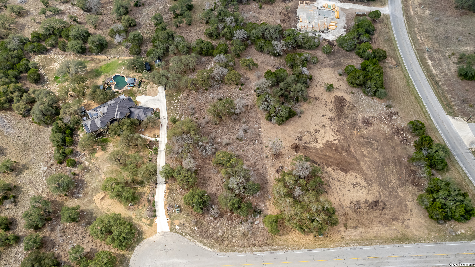 main property photo 27