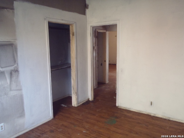 main property photo 20
