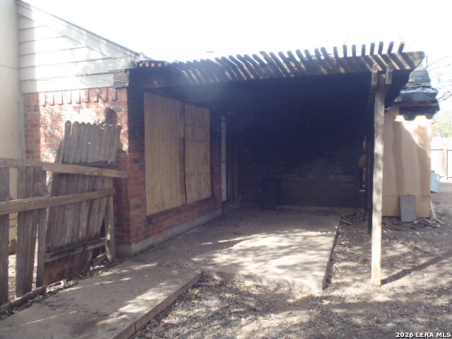 main property photo 9