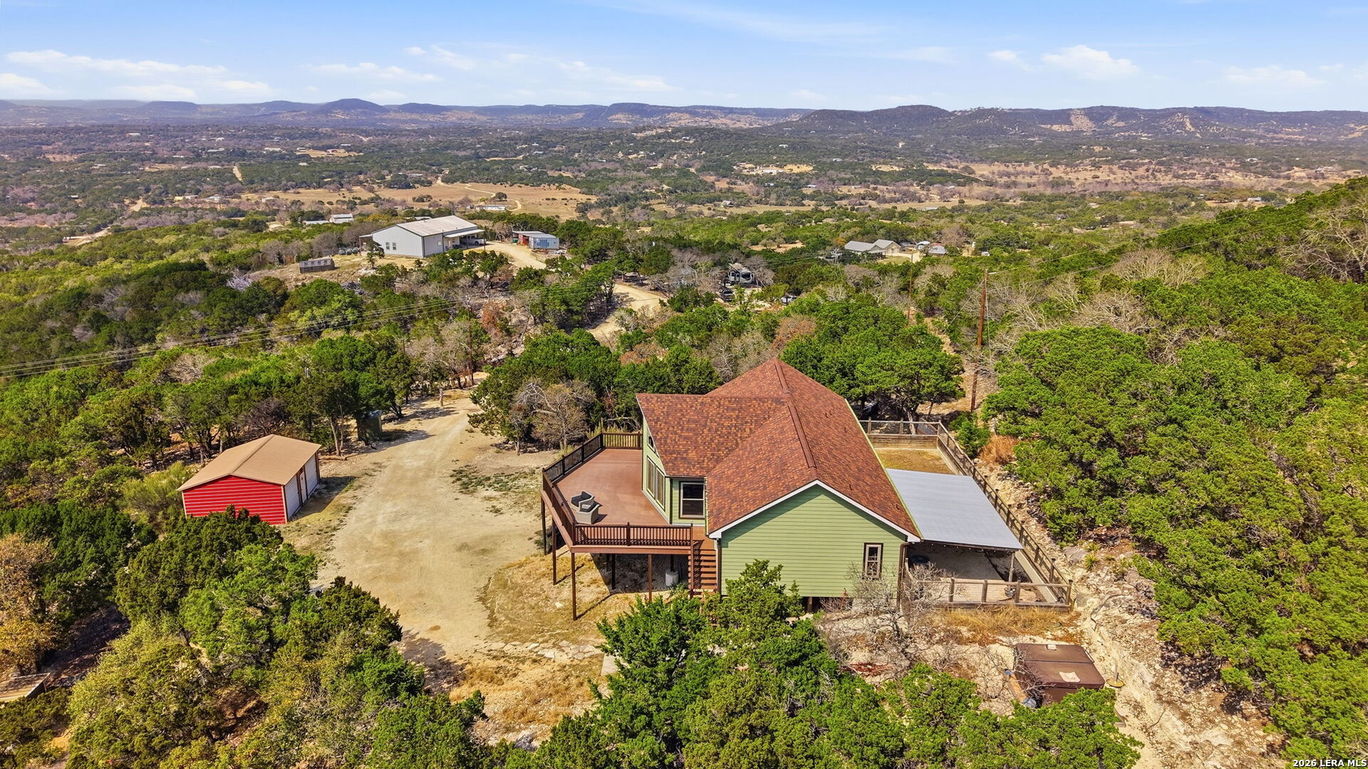 main property photo 32