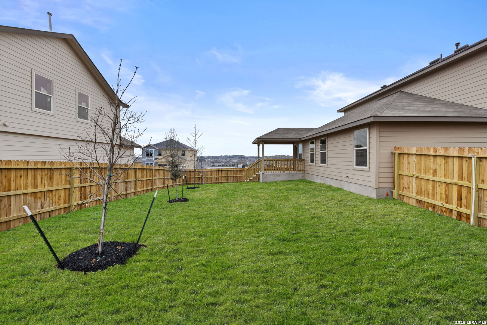 main property photo 28