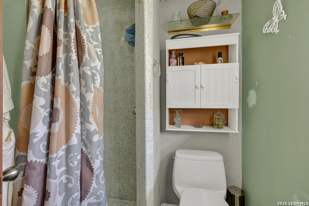 main property photo 13