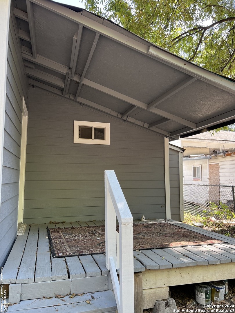main property photo 9