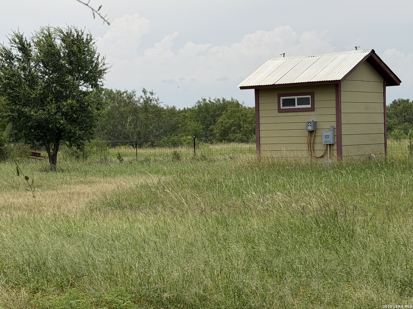 main property photo 38