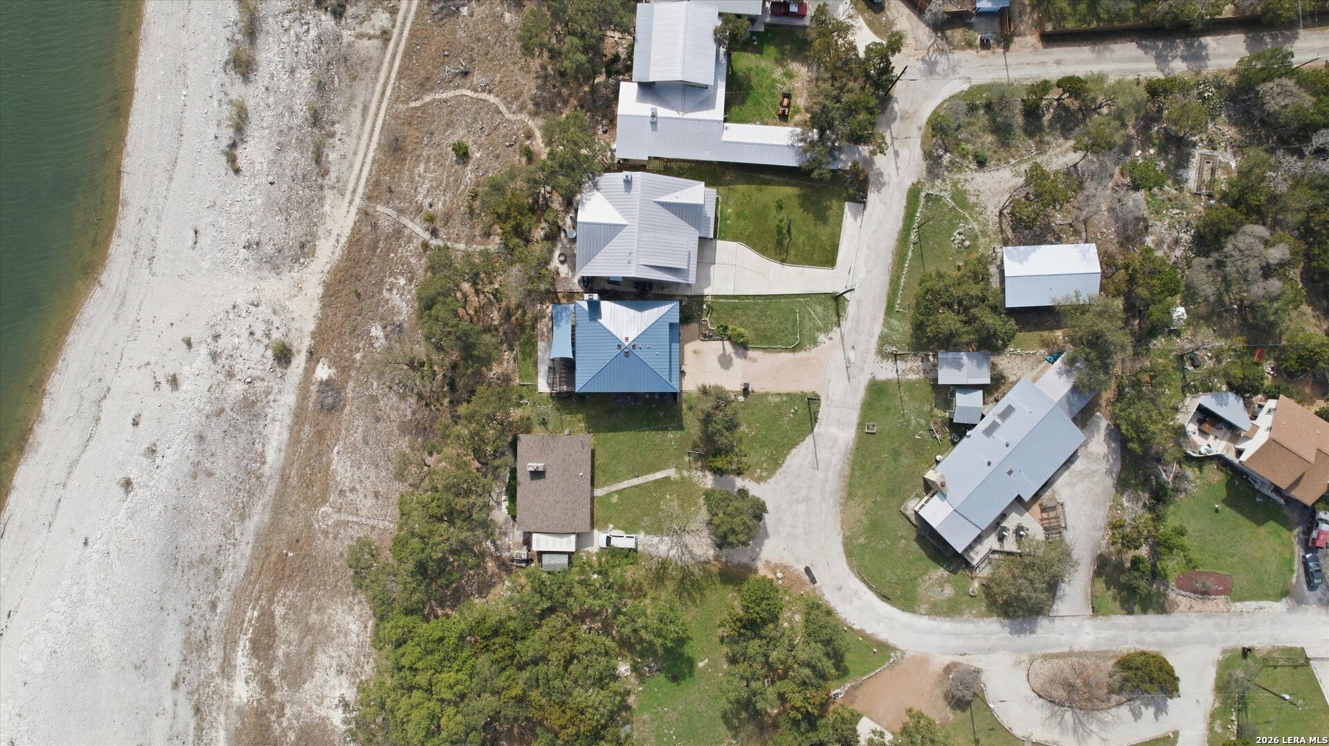 main property photo 26