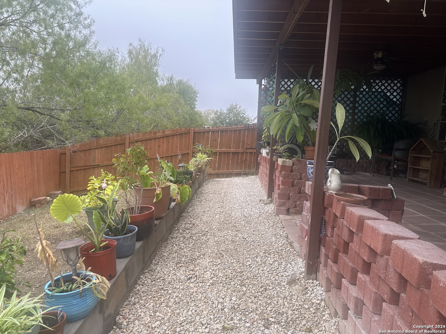 main property photo 41