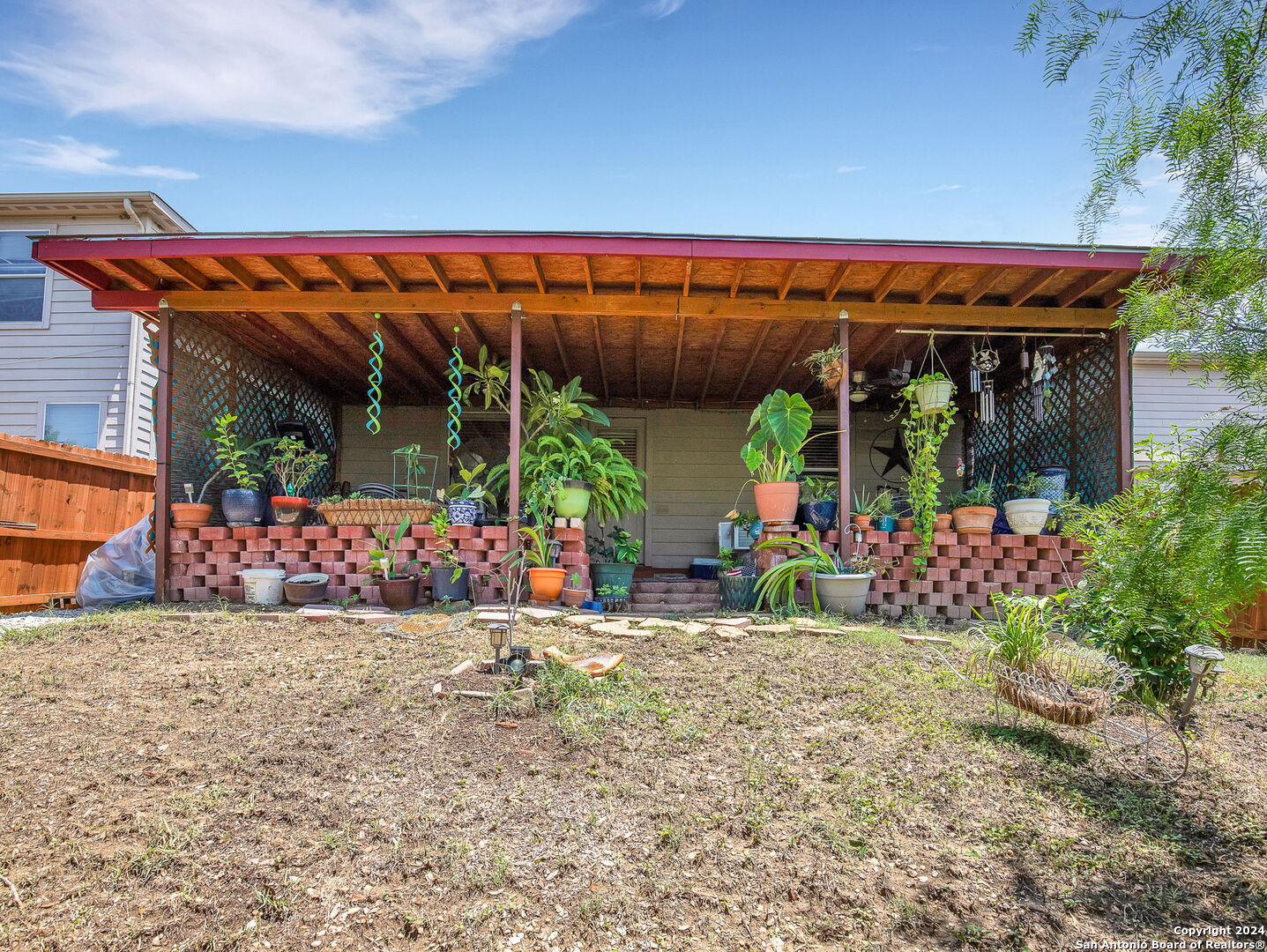 main property photo 45