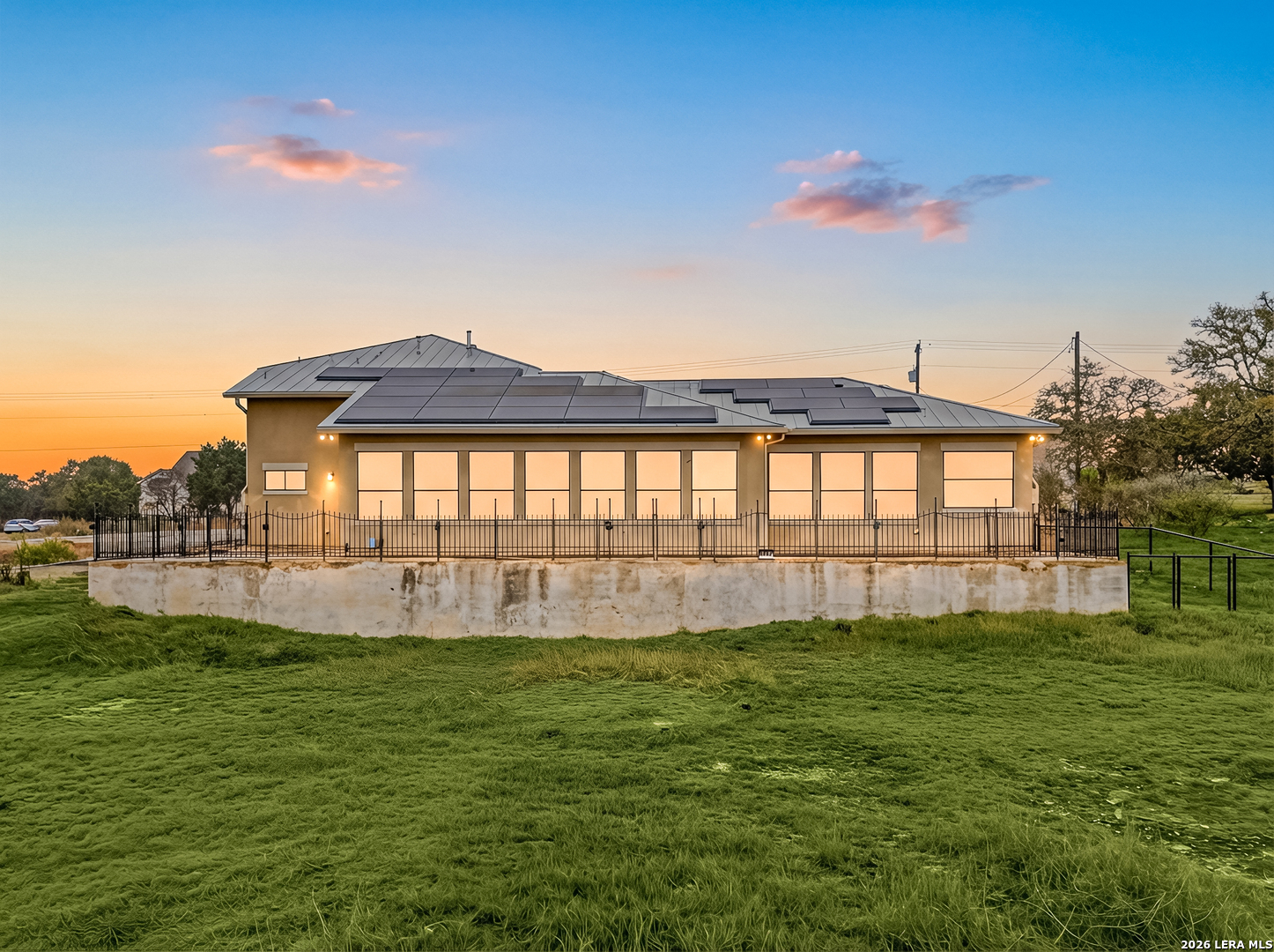 main property photo 31