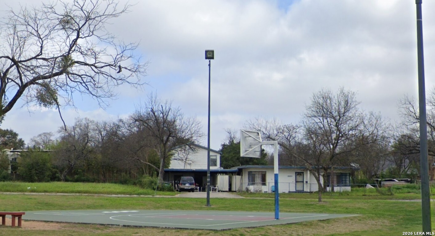 main property photo 24
