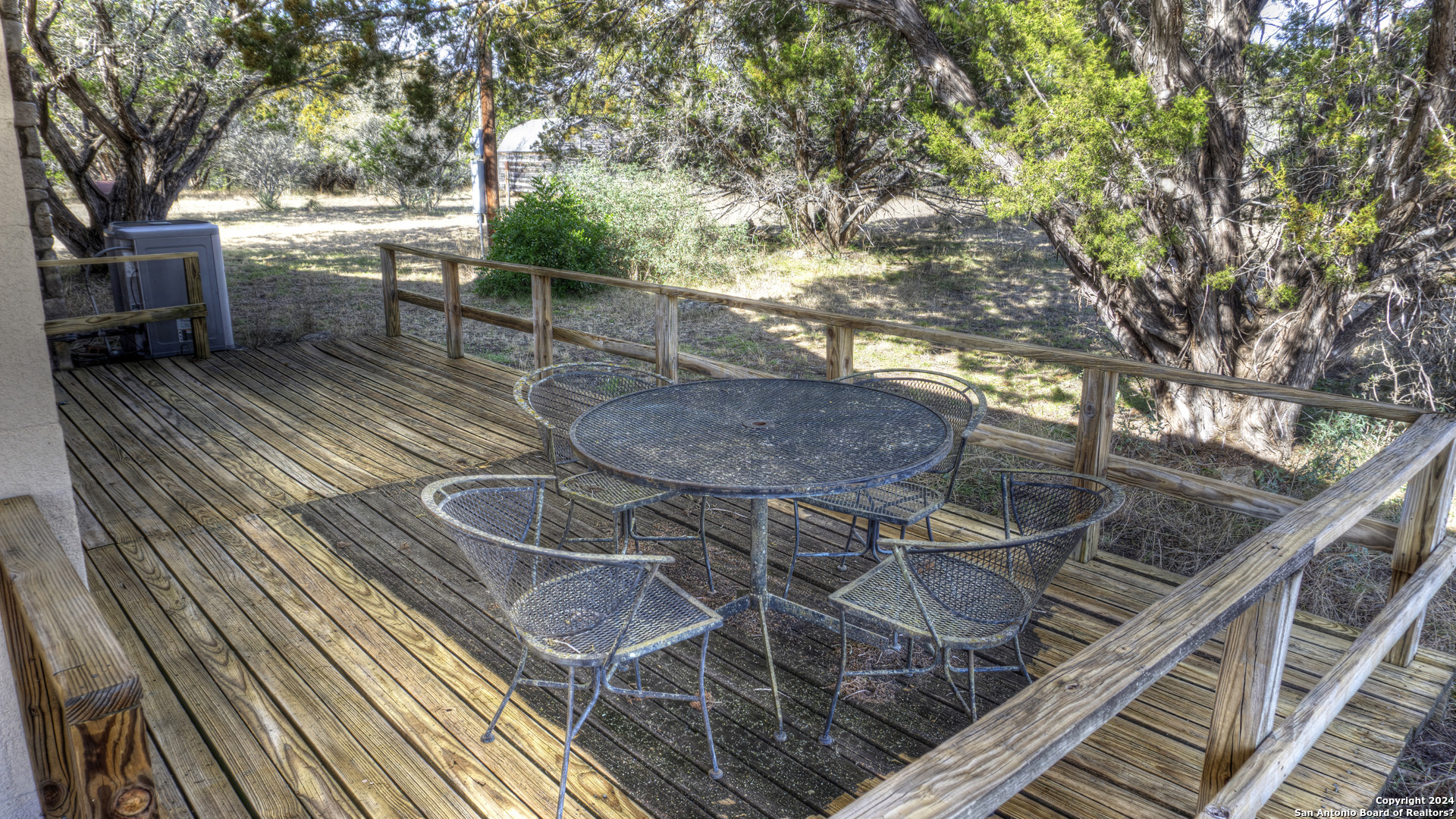 main property photo 14