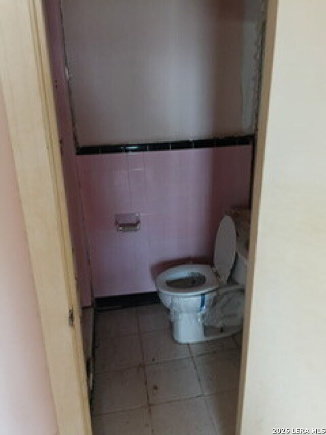 main property photo 16
