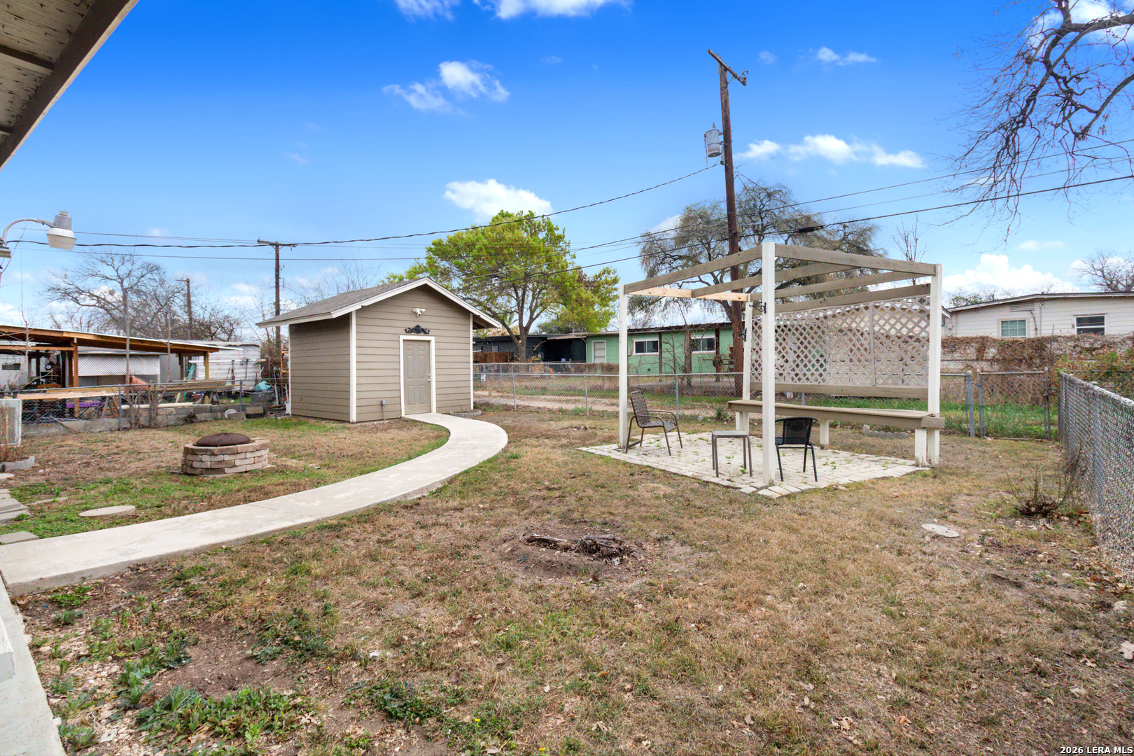 main property photo 23