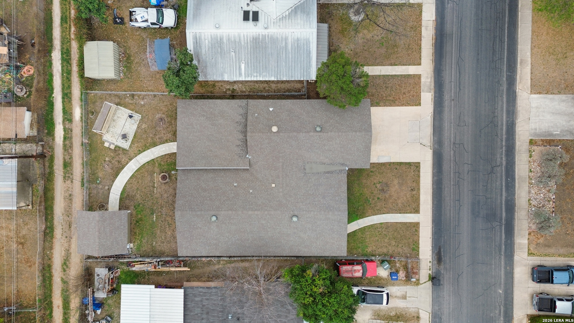 main property photo 26