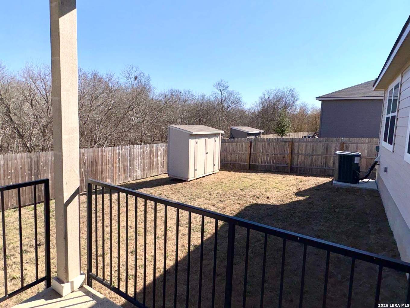 main property photo 11