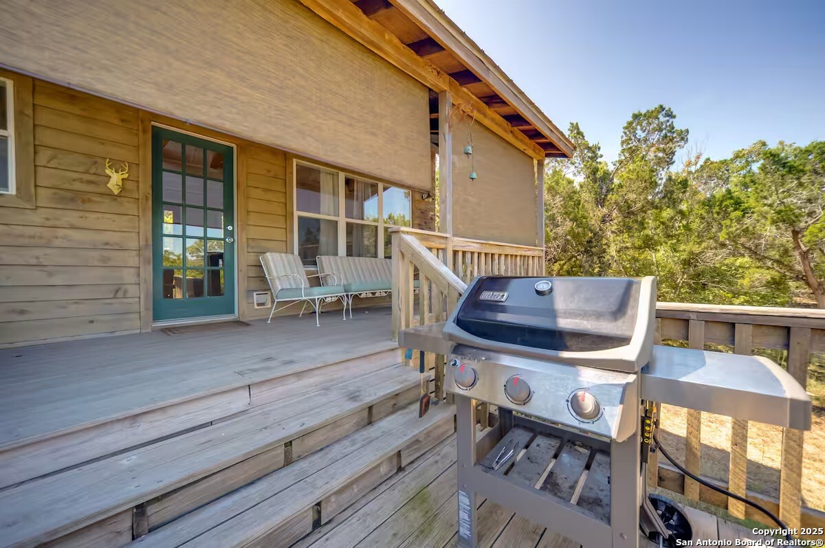 main property photo 18